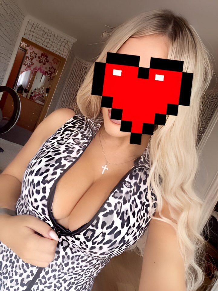 Лина привлекательная девушка из Макарова цена от 5000 руб