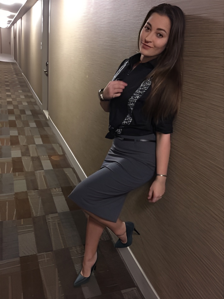 Мирослава привлекальеная девушка из Макарова цена от 2500 руб