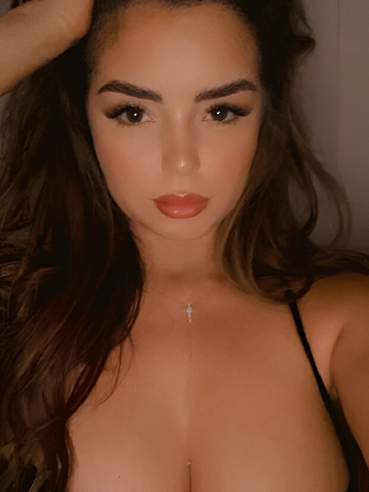 Индивидуалка Роксана, доступна для личного знакомства от 5000 руб