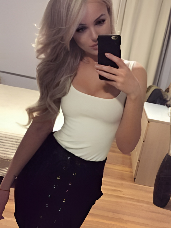 Тихомира привлекальеная девушка из Макарова цена от 5000 руб