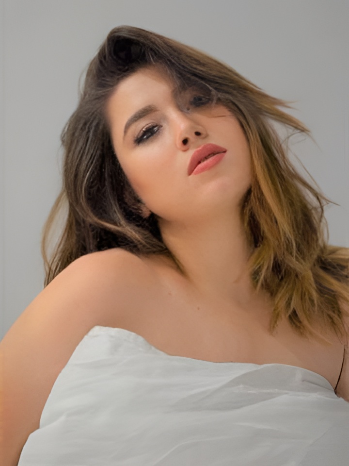 Ульяна привлекальеная девушка из Макарова цена от 2500 руб