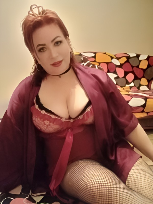 Екатерина привлекательная девушка из Макарова цена от 4000 руб