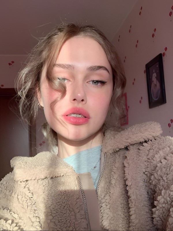 Елизавета привлекательная девушка из Макарова цена от 10000 руб