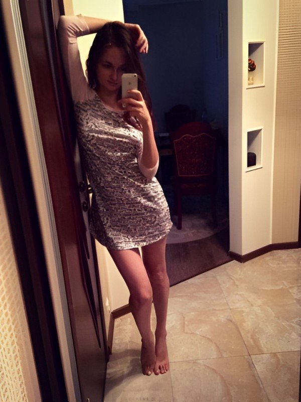 Эвелина привлекательная девушка из Макарова цена от 3000 руб