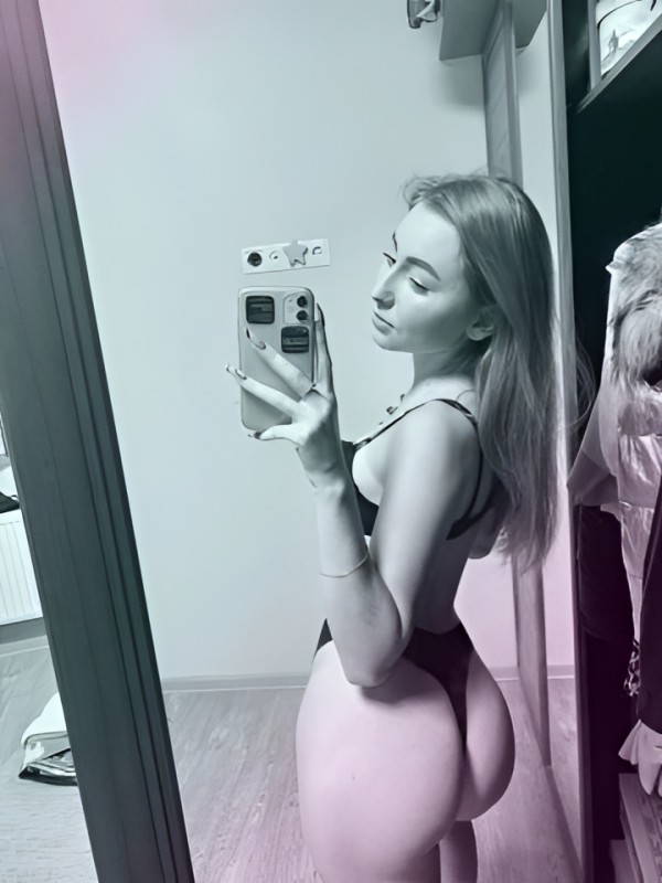 Ида привлекательная девушка из Макарова цена от 2500 руб