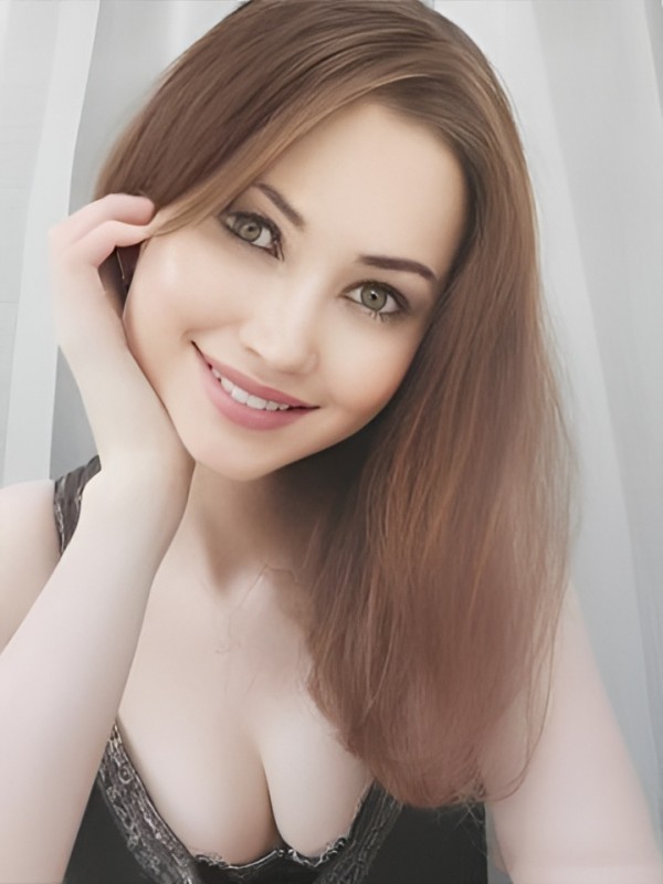 Каролина привлекательная девушка из Макарова цена от 10000 руб