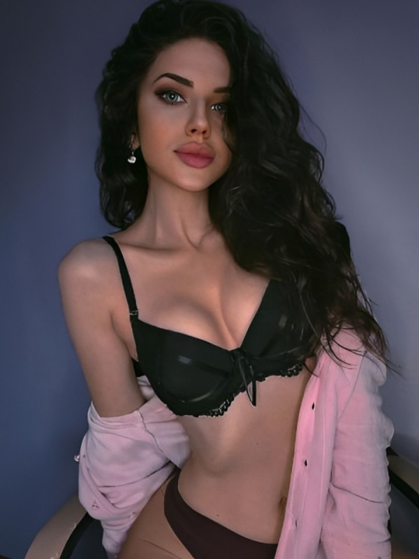 Варвара привлекательная девушка из Макарова цена от 5000 руб