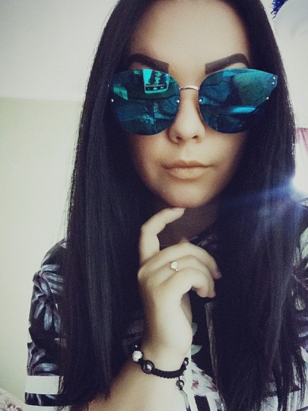 Зарина привлекательная девушка из Макарова цена от 3500 руб