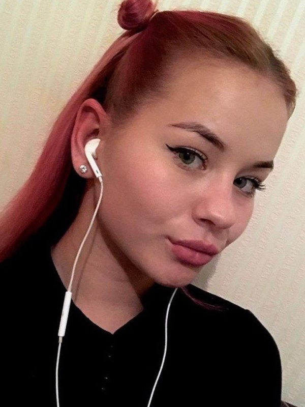 Катя привлекательная девушка из Макарова цена от 3500 руб