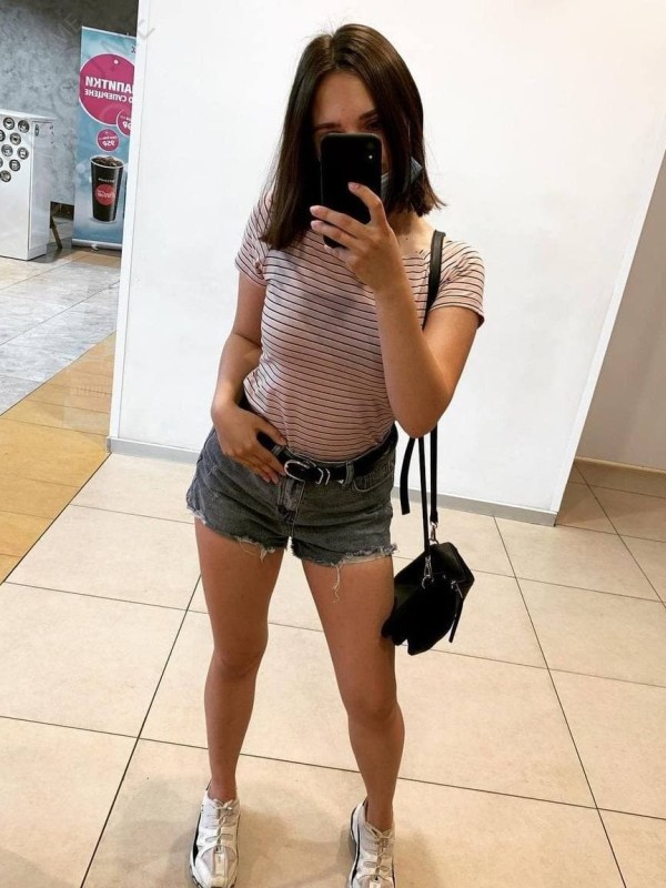 Лиза привлекательная девушка из Макарова цена от 3000 руб