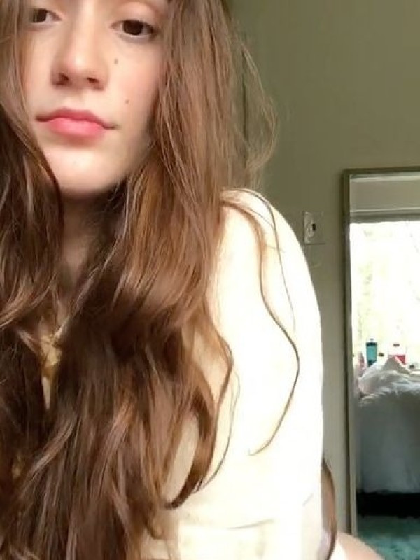 Ольга привлекательная девушка из Макарова цена от 5000 руб