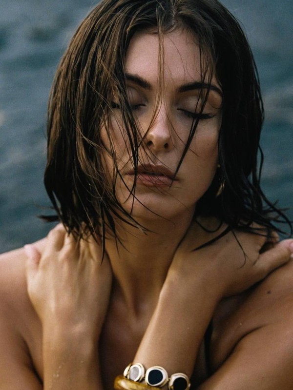 Светик привлекательная девушка из Макарова цена от 7000 руб